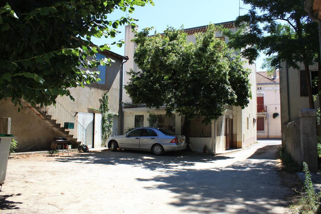 Le Logis Charmant Charmes-sur-Rhone Exteriör bild